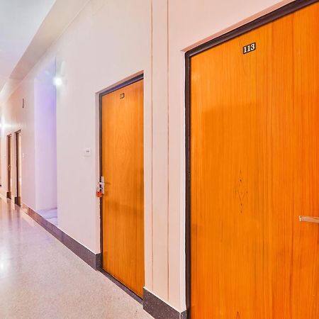 Fabhotel Shree Venkatesh Nileyam Ayodhya Exterior photo